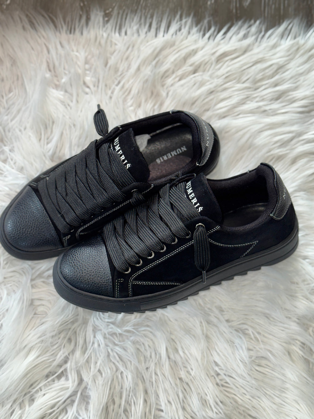 Numeris Black