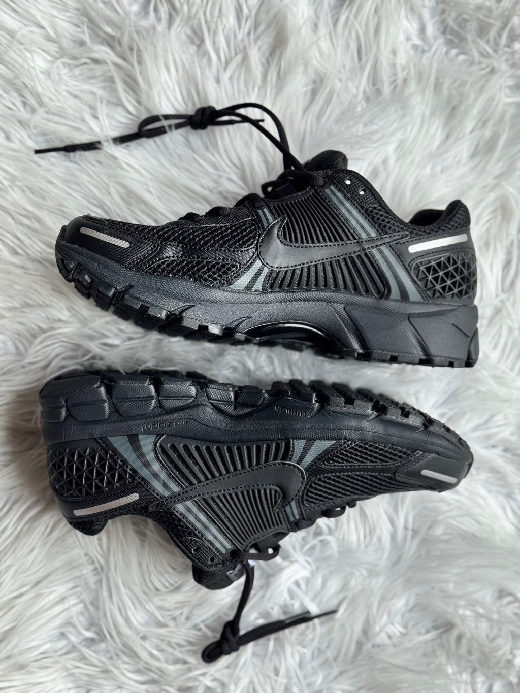 Nike Zoom Vomero 5 – Black