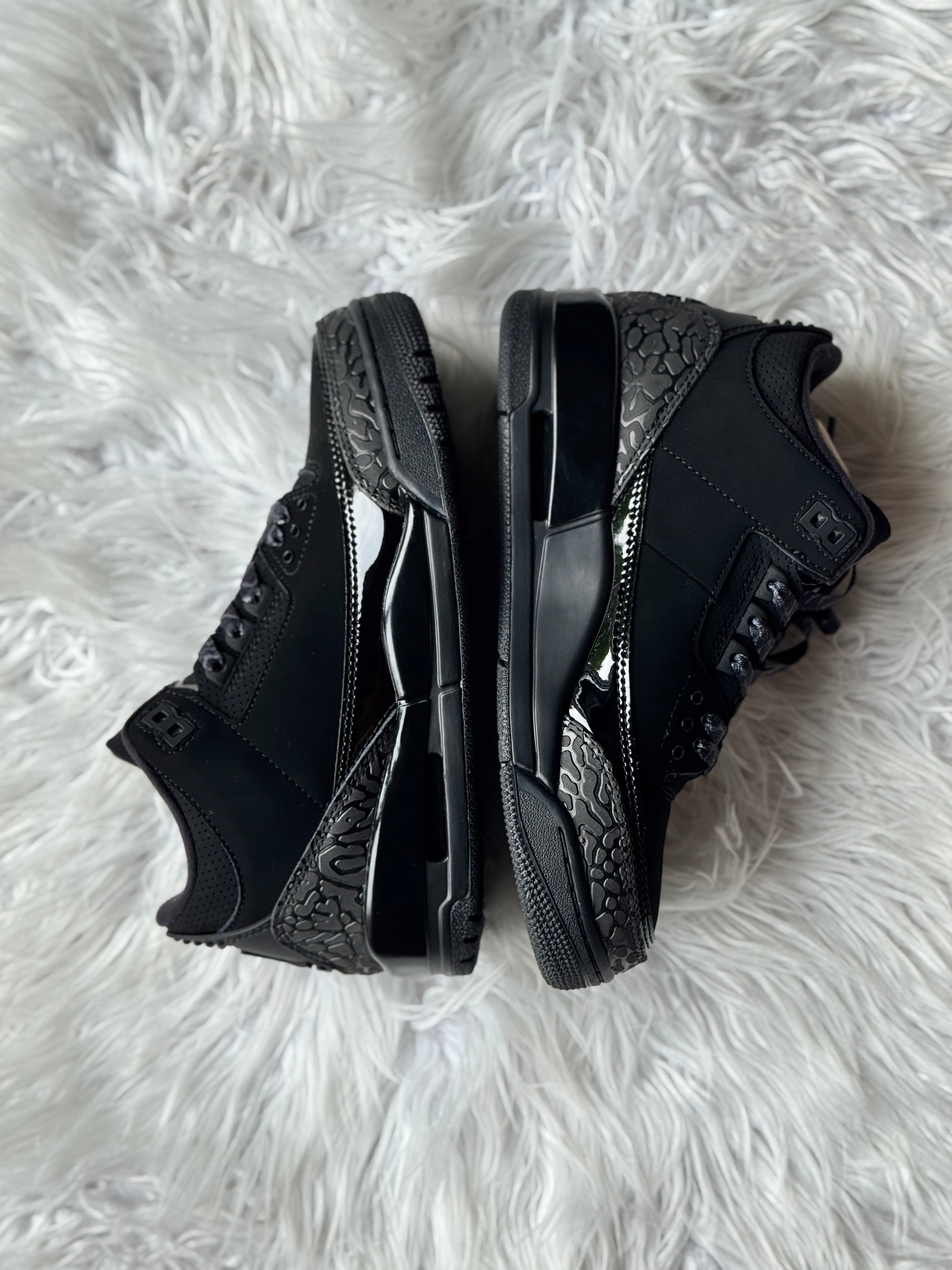 Air Jordan 3 Retro "Black Cat"