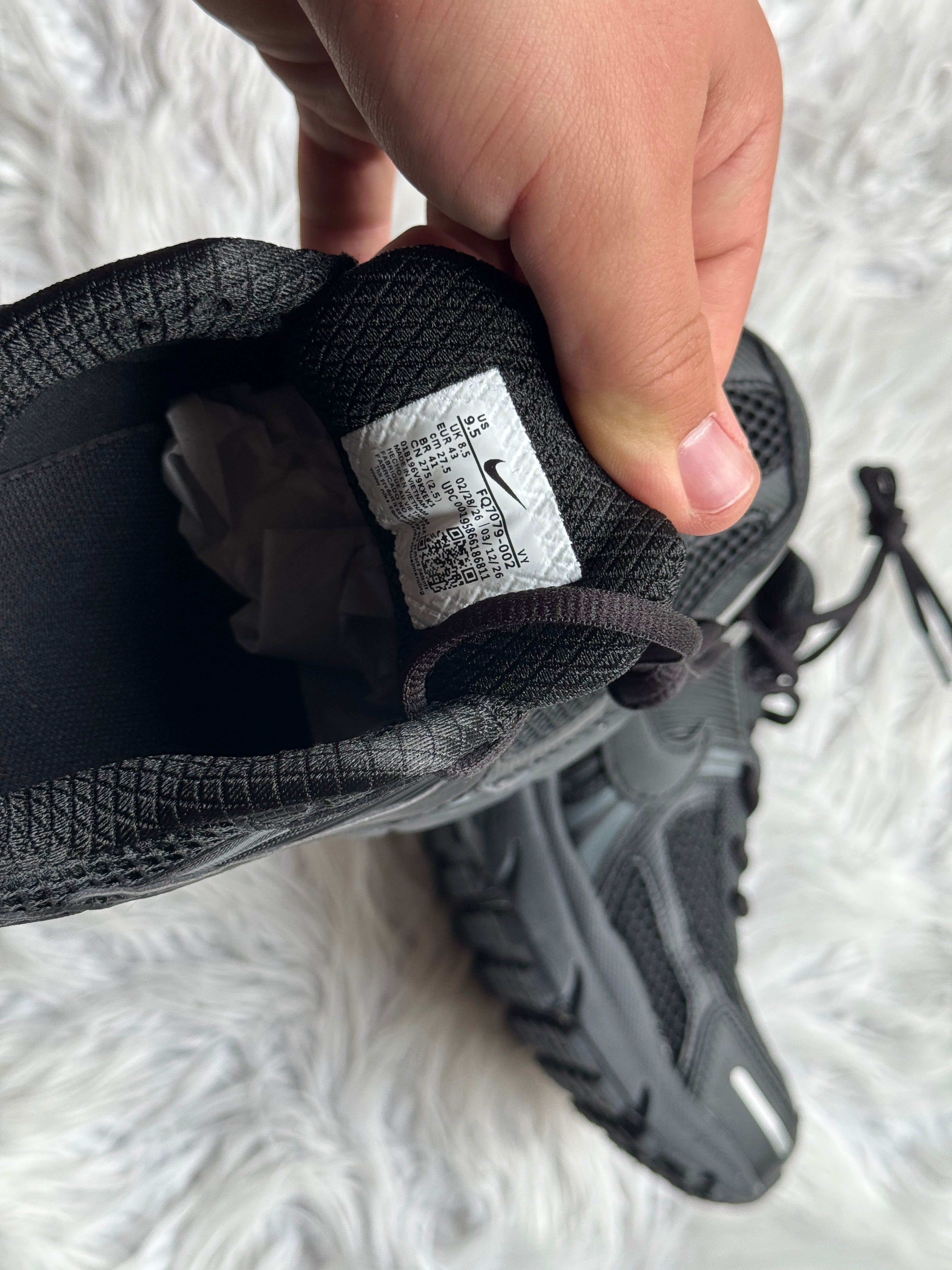 Nike Zoom Vomero 5 – Black