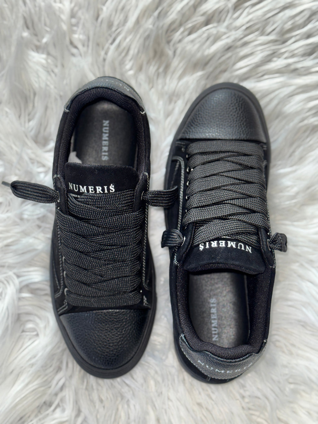 Numeris Black