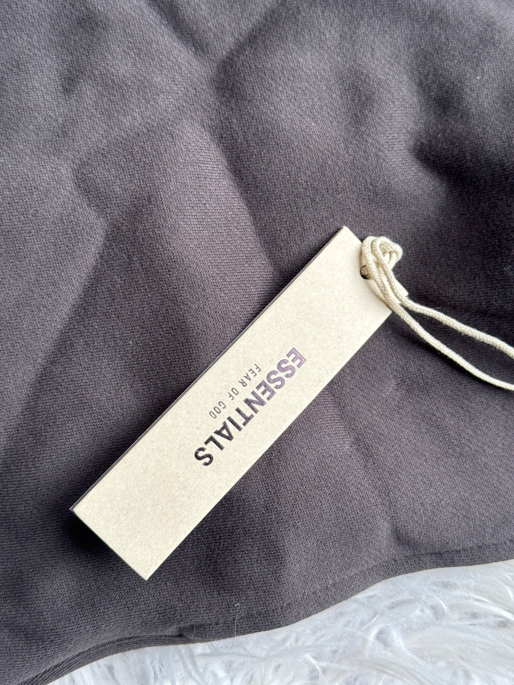Fear of God Essentials 1977 Sweatpants – Dark Oak