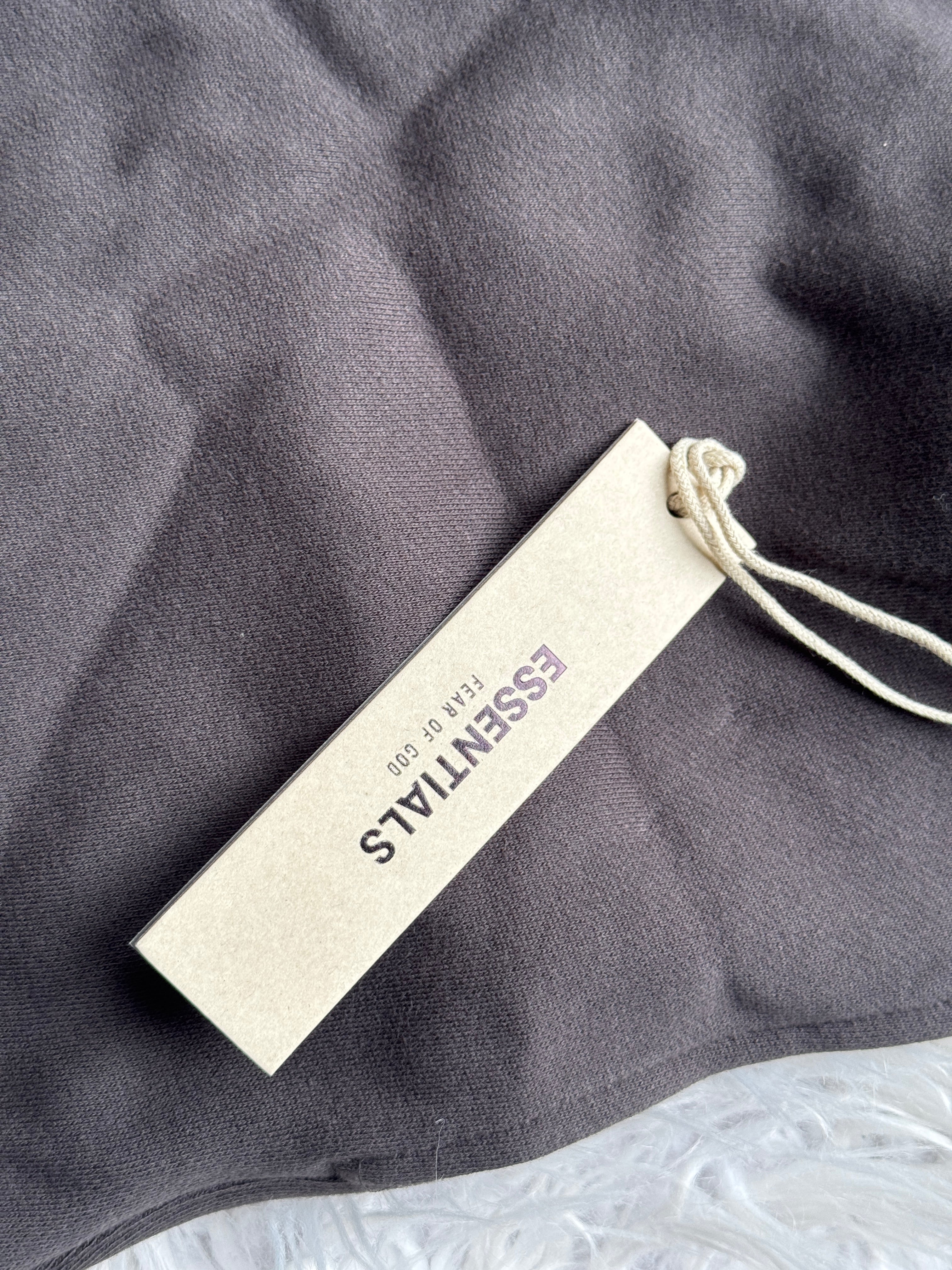 Fear of God Essentials 1977 Sweatpants – Dark Oak