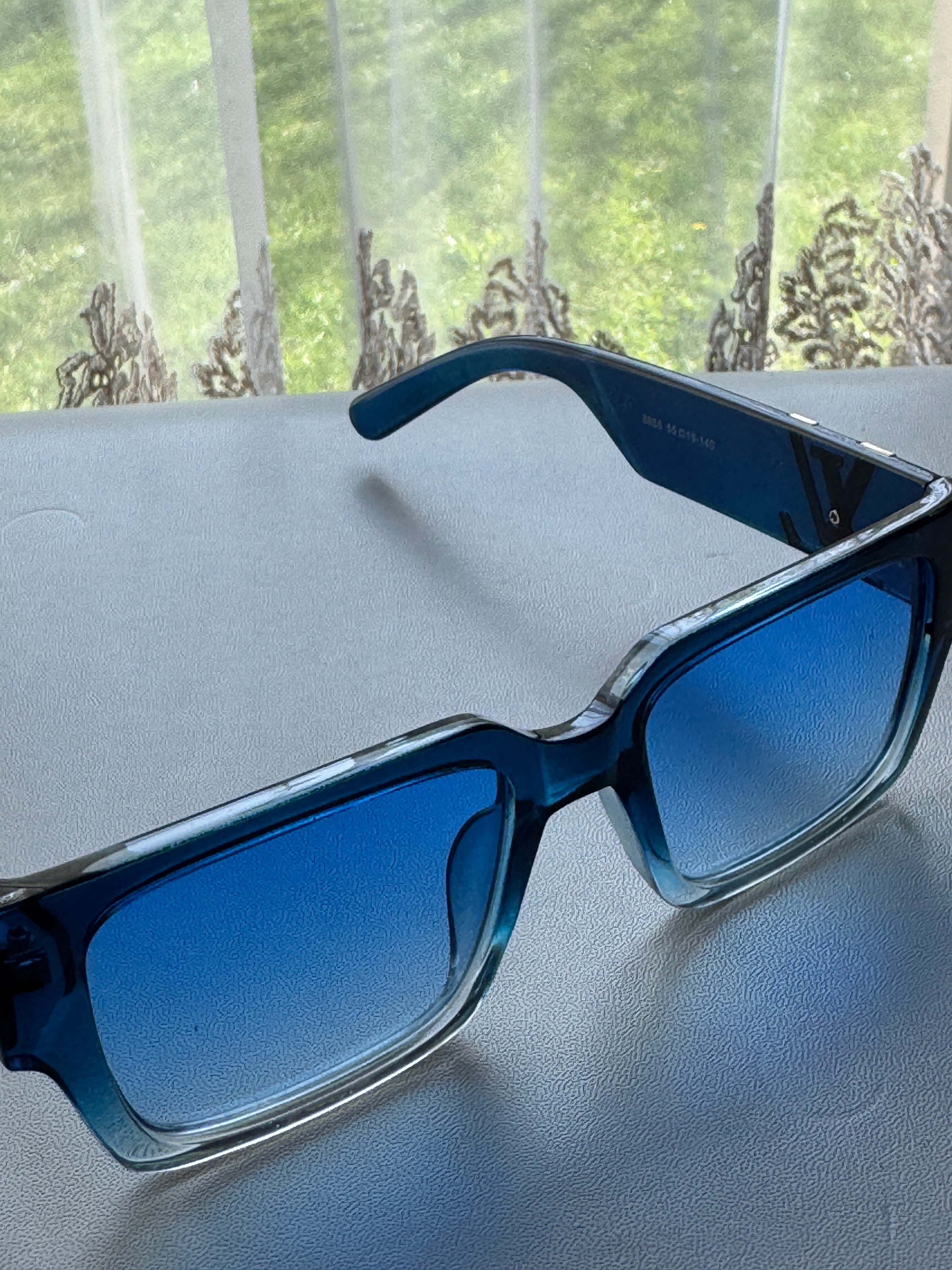 Louis Vuitton Sunglasses – Transparent Light Blue/Gold