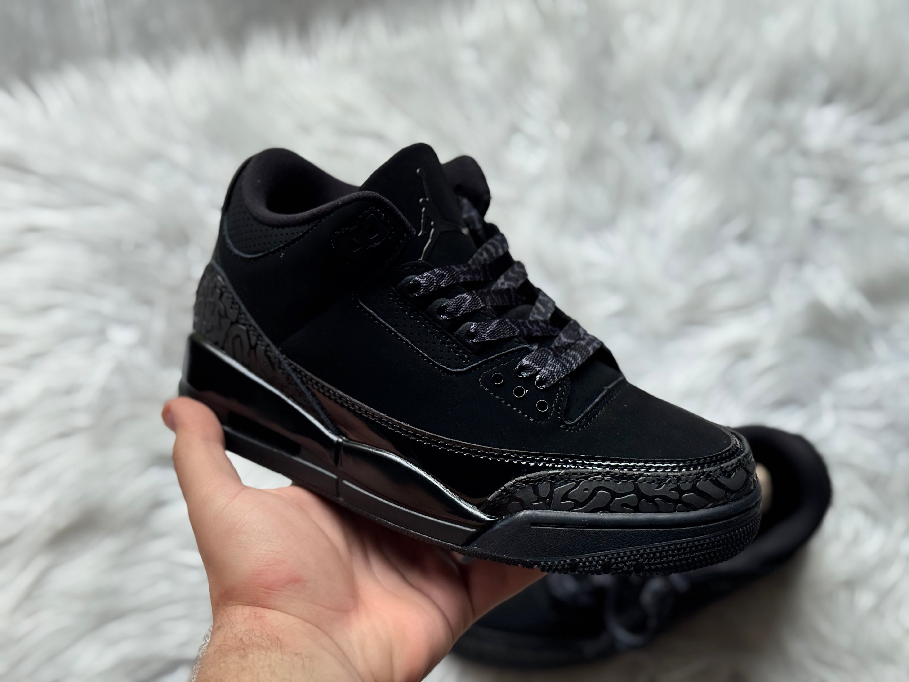 Air Jordan 3 Retro "Black Cat"